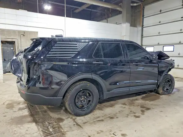 1FM5K8AB8NGA27312 — 2022 Ford Explorer, zdjęcie 3 z Copart 08.10.2026, Tył