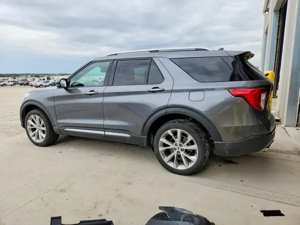 1FM5K8HC2NGC05231 — 2022 Ford Explorer, фото 2 с аукциона Copart 06.10.2026, Передняя часть