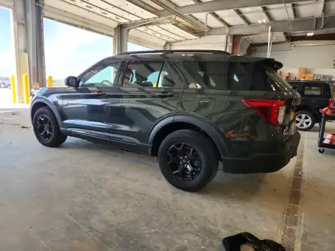 1FMSK8JH7NGC33308 — 2022 Ford Explorer, photo 2 from Copart, Minor dents and scratches