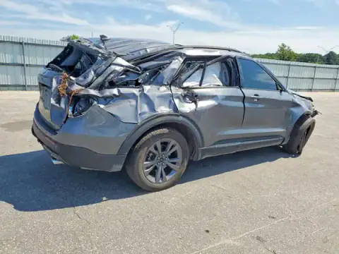 1FMSK7DH7PGB78352 — 2023 Ford Explorer, zdjęcie 3 z Copart 01.10.2026, Uszkodzenia dookoła