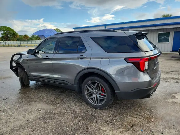 1FMWK7GC1SGA69671 — 2025 Ford Explorer, zdjęcie 2 z Copart, Przód