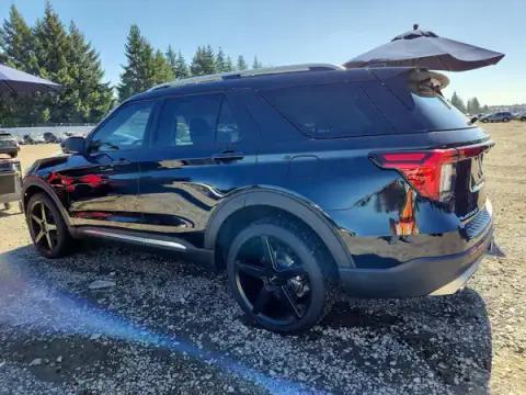 1FMWK8HC3SGC97014 — 2025 Ford Explorer, фото 2 с аукциона Copart, ПЕРЕДНЯЯ ЧАСТЬ