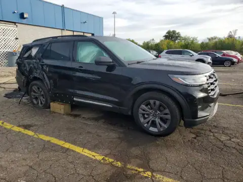 1FMUK8DHXSGC09939 — 2025 Ford Explorer, фото 4 с аукциона Copart, БОКОВАЯ ЧАСТЬ