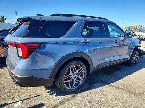 2025 Ford Explorer VIN 1FMWK8GC0SGC15418 фото 3