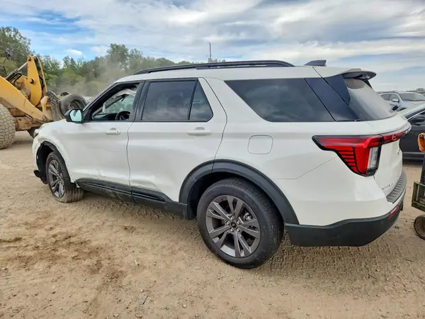 1FMUK8DH1TGA07072 — 2026 Ford Explorer, photo 2 from Copart, Front end