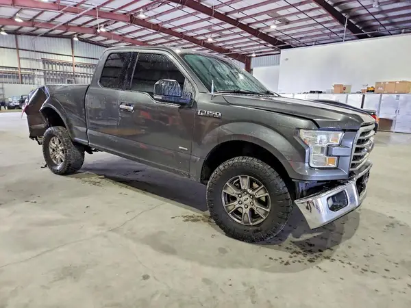 1FTEX1CP2GFD61205 — 2016 Ford F-150, zdjęcie 4 z Copart 05.10.2026, Tył