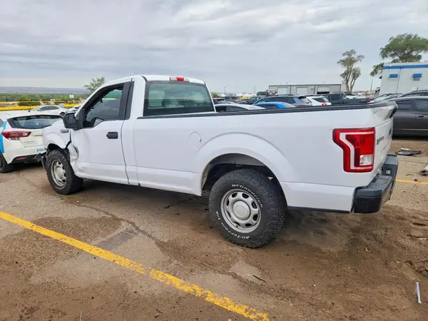 1FTMF1CF5HKC07795 — 2017 Ford F-150, фото 2 с аукциона Copart, Боковая часть