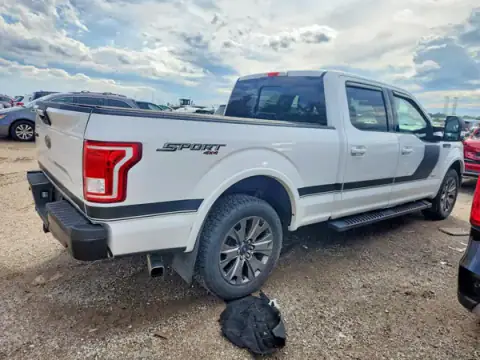 1FTFW1EG2HFB70079 — 2017 Ford F-150, photo 3 from Copart 08.10.2026, Engine fire