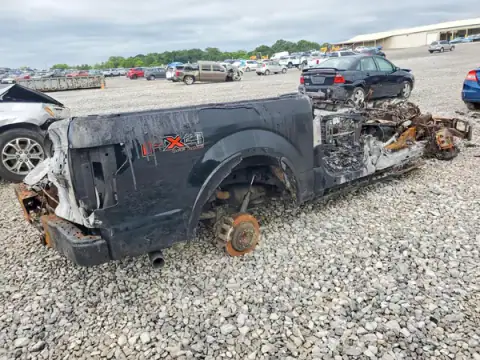 1FTEW1E55JFE67699 — 2018 Ford F-150, zdjęcie 3 z Copart 22.09.2026, Pożar