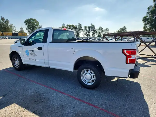 1FTMF1CB3JKF80031 — 2018 Ford F-150, photo 2 from Copart 29.09.2026, Rear end