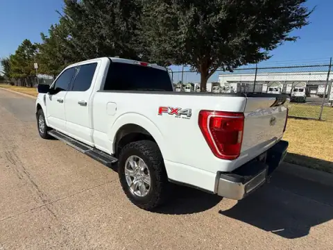 1FTFW1E86MFC81625 — 2021 Ford F-150, zdjęcie 3 z Copart 22.10.2026, Drobne wgniecenia i rysy