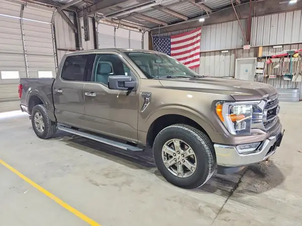 1FTFW1E86MFD09858 — 2021 Ford F-150, zdjęcie 4 z Copart, Przód