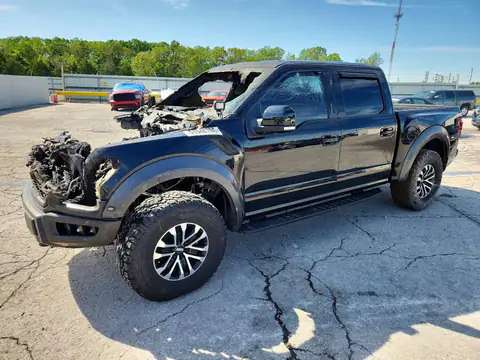 1FTFW1RG3HFB66388 — 2017 Ford F150, Incendio del motor (Burn - Engine), fotos antes de reparar