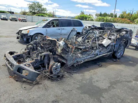 1FTFW1E12JFD97127 — 2018 Ford F150, Пожар (Burn), фото до ремонта