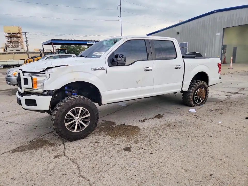 1FTEW1CPXJKF53523 Ford F150 2018 — повреждение Передняя часть, фото до ремонта