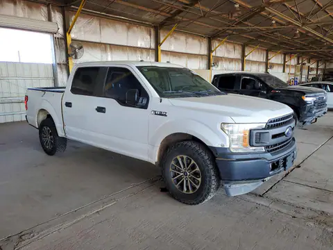 1FTEW1P46KKC25243 — 2019 Ford F150, photo 4 from Copart 19.10.2026, Minor dents and scratches