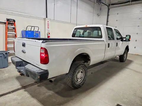 1FT7W2B68FEC82703 — 2015 Ford F250, фото 3 с аукциона Copart 29.09.2026, Мелкие вмятины и царапины
