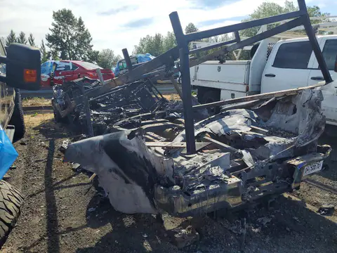 1FT7W2B60HEC79944 — 2017 Ford F250, photo 2 from Copart 21.10.2026, Fire