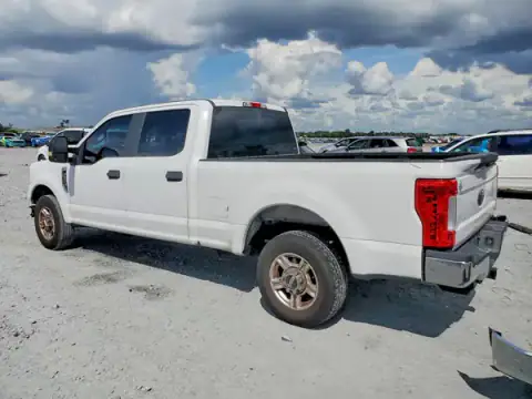 1FT7W2A61HEC80554 — 2017 Ford F250, zdjęcie 2 z Copart 29.09.2026, Przód