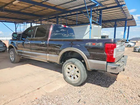 1FT7W2BT4JEB20520 — 2018 Ford F250, фото 2 с аукциона Copart 29.09.2026, Подтопление