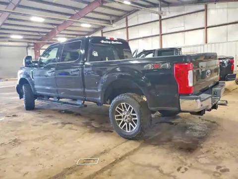 1FT7W2B61JEB45062 — 2018 Ford F250, фото 2 з Copart 23.10.2026, Передня частина