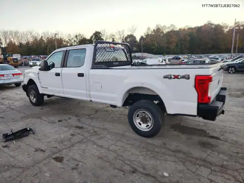 1FT7W2BT2JEB27062 — 2018 Ford F250, foto 2 de Copart, Pequeñas abolladuras y arañazos