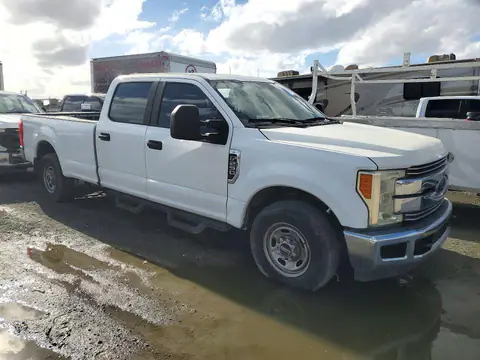 1FT7W2A67MEE18317 — 2021 Ford F250, photo 4 from Copart 16.10.2026, Minor dents and scratches