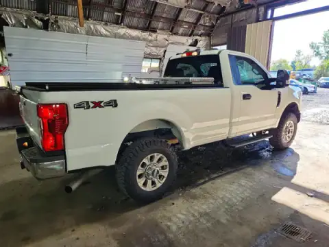 1FTBF2BN0NEC76300 — 2022 Ford F250, zdjęcie 3 z Copart 07.10.2026, Dach