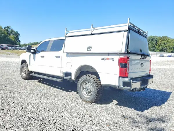 1FT7W2BA6PEC02563 — 2023 Ford F250, фото 2 с аукциона Copart, Передняя часть