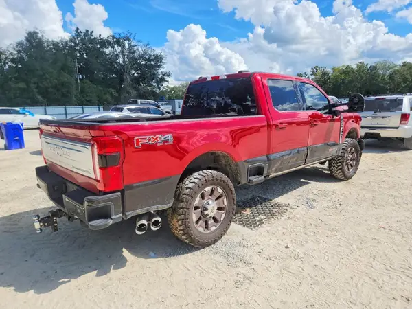 1FT8W2BM2REF09276 — 2024 Ford F250, zdjęcie 3 z Copart, Przód