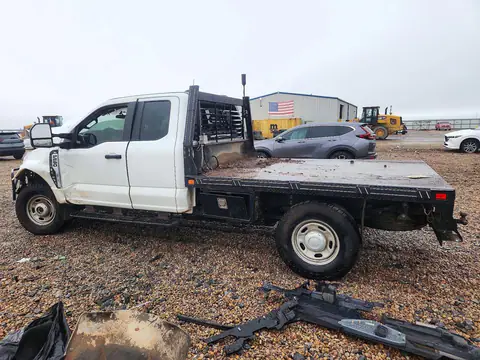1FT7X2BA3SED41460 — 2025 Ford F250, фото 2 с аукциона Copart, ПЕРЕДНЯЯ ЧАСТЬ