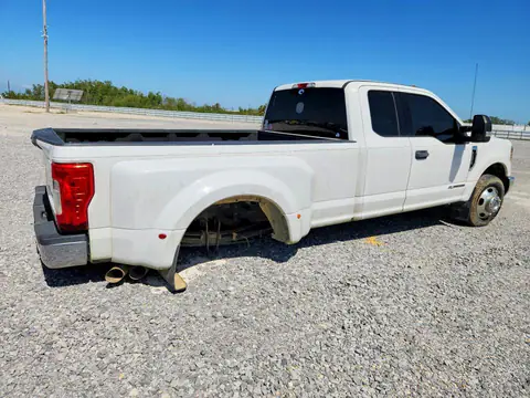 2019 FORD F350 VIN 1FT8X3CT2KEC44616 фото 3