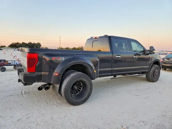1FT8W3DT4MEC06647 — 2021 Ford F350, zdjęcie 3 z Copart, Przód