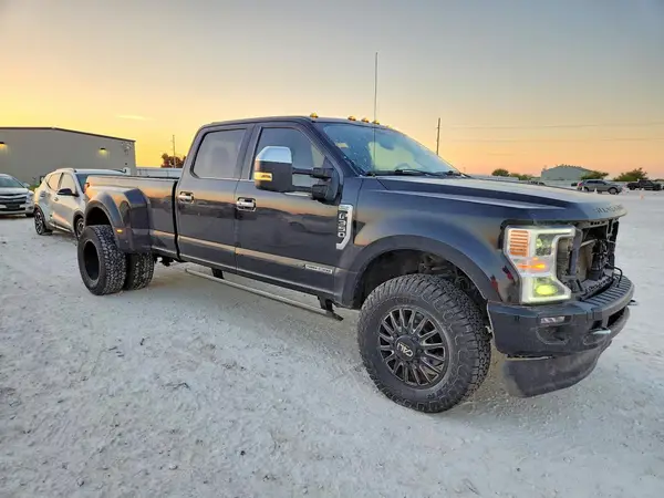 1FT8W3DT4MEC06647 — 2021 Ford F350, zdjęcie 4 z Copart, Przód