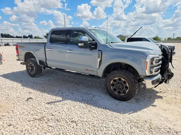1FT8W3BM7REF90944 — 2024 Ford F350, photo 4 from Copart, Front end