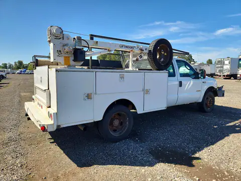 2003 FORD F550 VIN 1FDAX57PX3ED63263 фото 3