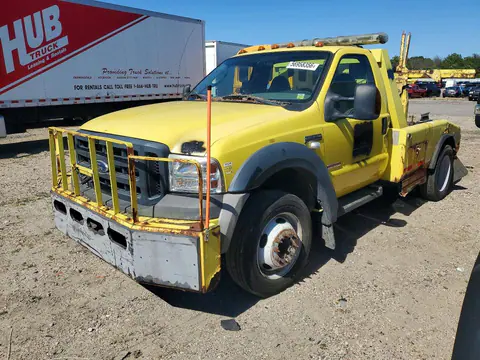 1FDAF56PX6EB80017 — 2006 Ford F550, Боковая часть (Side), фото до ремонта
