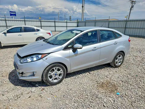 3FADP4BJ5FM214391 — 2015 Ford Fiesta, Передняя часть (Front End), фото до ремонта