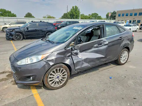 3FADP4CJ2FM200530 — 2015 Ford Fiesta, Side (Side), before-repair photos