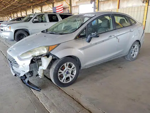 3FADP4BJ0FM196107 — 2015 Ford Fiesta, Przód (Front End), zdjęć przed naprawą
