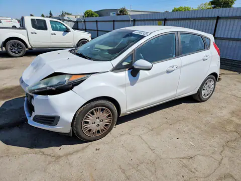 3FADP4TJXFM129741 — 2015 Ford Fiesta, Przód (Front End), zdjęć przed naprawą