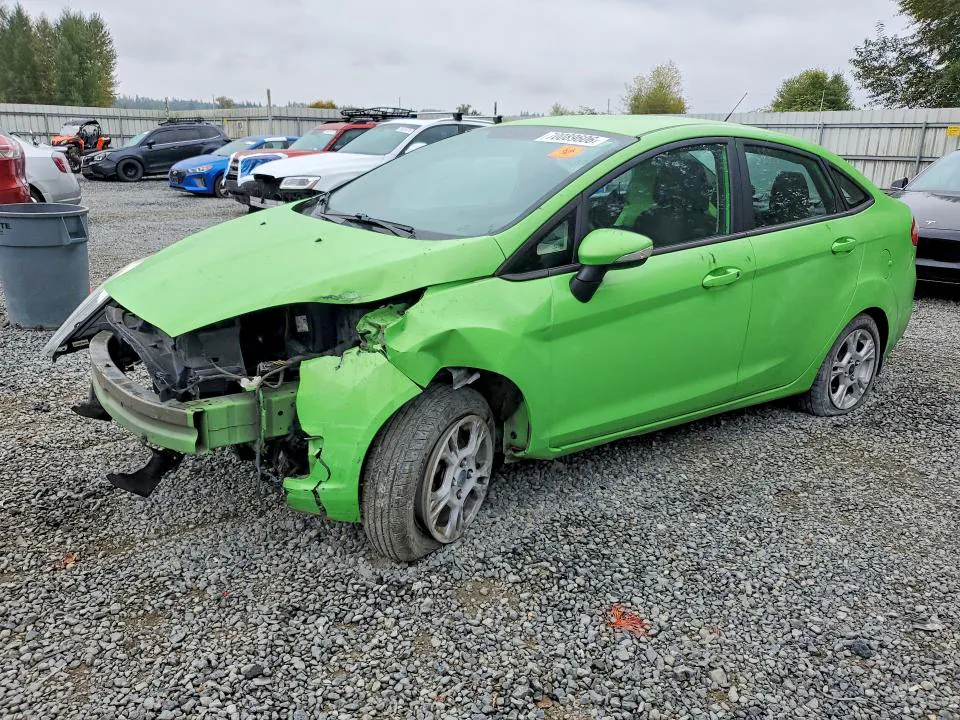 2015 Ford Fiesta VIN 3FADP4BJ9FM181850 фото 1