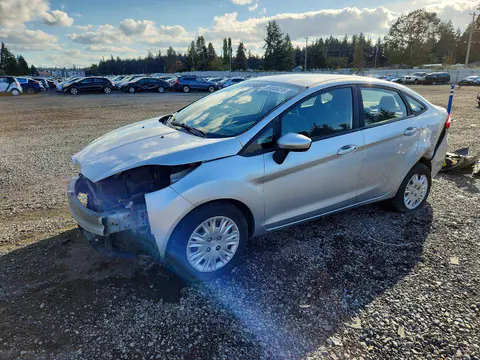 3FADP4AJ7GM173829 — 2016 Ford Fiesta, Задняя часть (Rear End), фото до ремонта