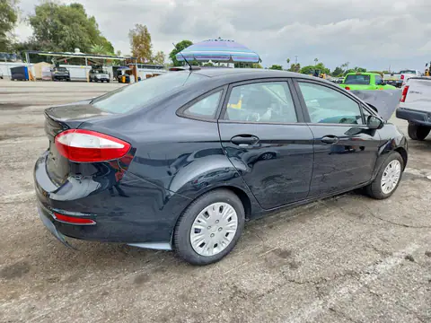 3FADP4AJ1HM137829 — 2017 Ford Fiesta, фото 3 с аукциона Copart 29.09.2026, Передняя часть
