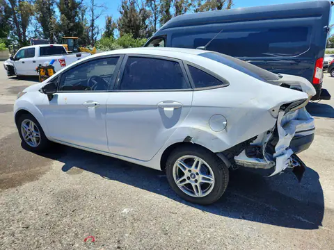 3FADP4BJXJM147019 — 2018 Ford Fiesta, zdjęcie 2 z Copart 27.10.2026, Tył