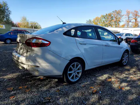 3FADP4BJ4KM137636 — 2019 Ford Fiesta, zdjęcie 3 z Copart 26.10.2026, Tył
