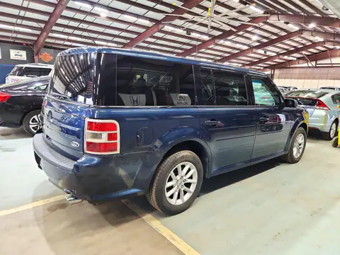 2FMGK5B84HBA04096 — 2017 Ford FLEX, photo 3 from Copart 16.10.2026, Minor dents and scratches