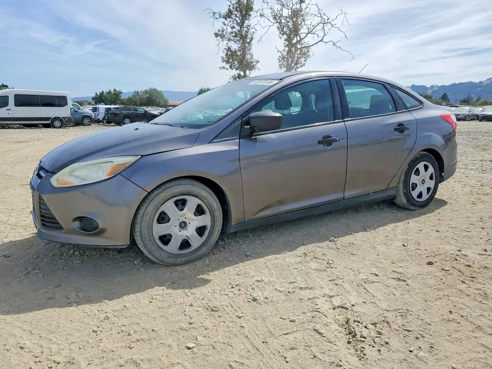 1FADP3E27EL287342 Ford Focus 2014 — повреждение Передняя часть, фото до ремонта