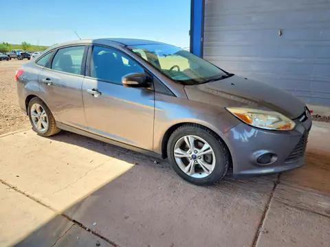 2014 Ford Focus VIN 1FADP3F2XEL129592 фото 4