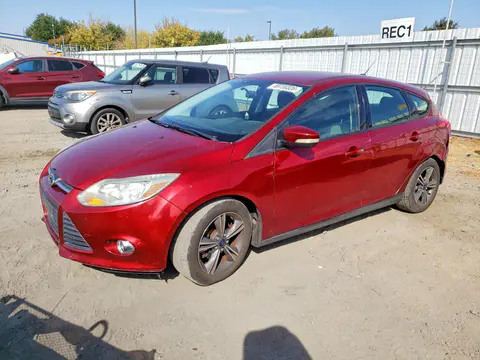 2014 Ford Focus VIN 1FADP3K25EL271516 фото 1